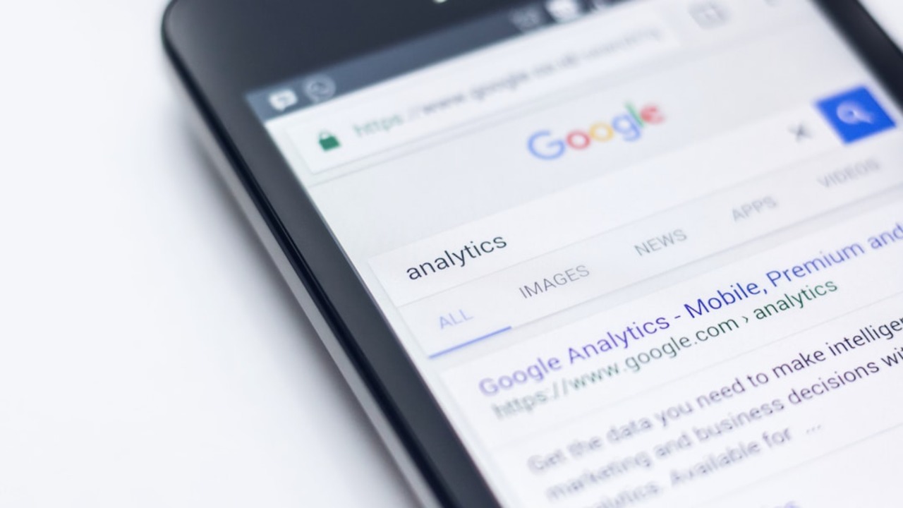 New Analytics consumer entry administration modifications in Google Adverts